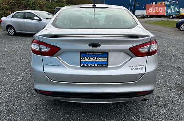 Седан Ford Fusion 2014 в 