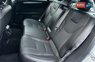 Седан Ford Fusion 2014 в 