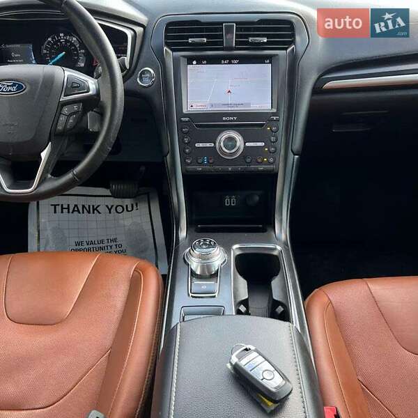 Седан Ford Fusion 2019 в Львове
