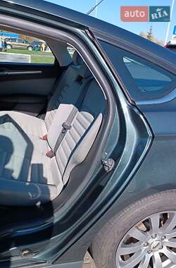 Седан Ford Fusion 2015 в 
