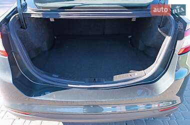 Седан Ford Fusion 2015 в Ровно