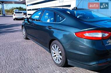 Седан Ford Fusion 2015 в Ровно