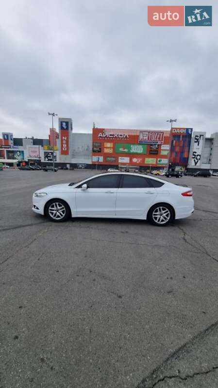 Седан Ford Fusion 2014 в Киеве
