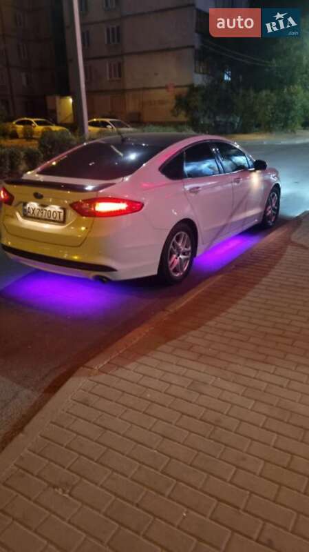 Седан Ford Fusion 2014 в Киеве