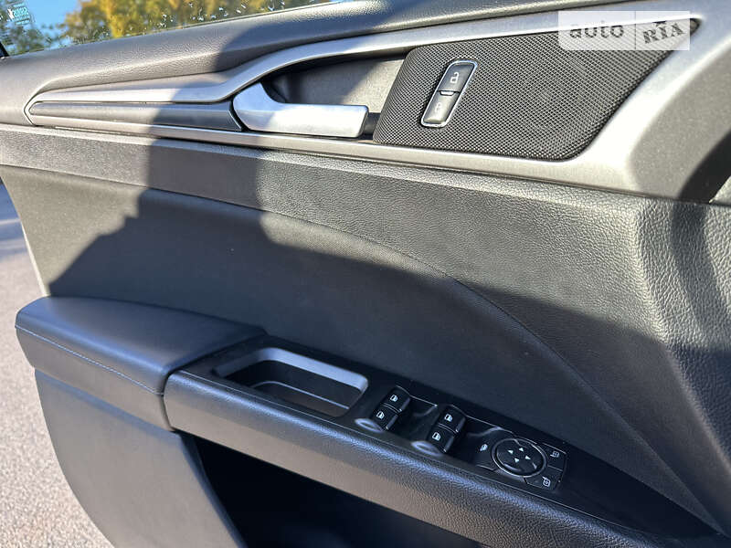 Седан Ford Fusion 2017 в Днепре