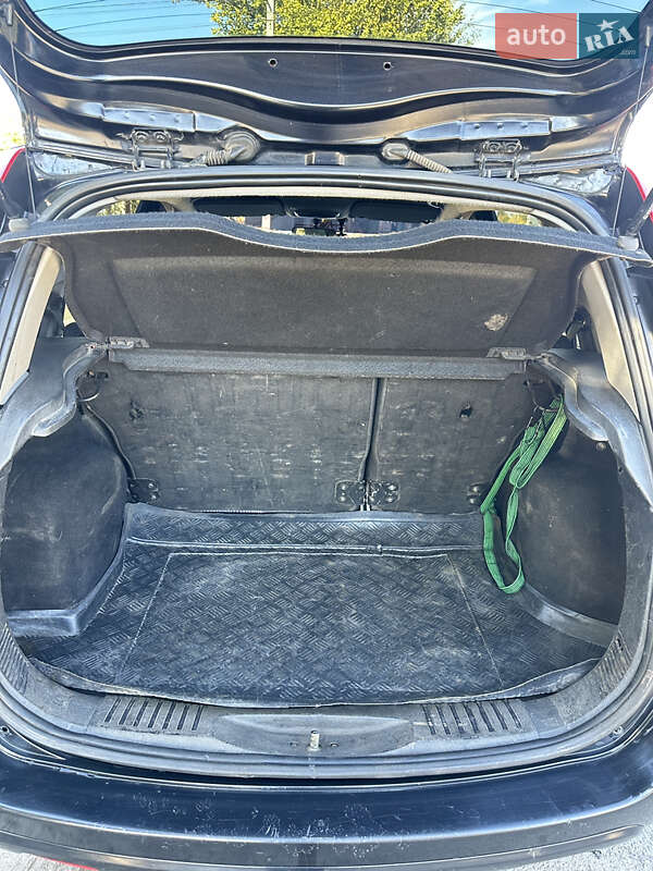 Хэтчбек Ford Fusion 2011 в Павлограде фото 13 Хэтчбек Ford Fusion 2011 в Павлограде