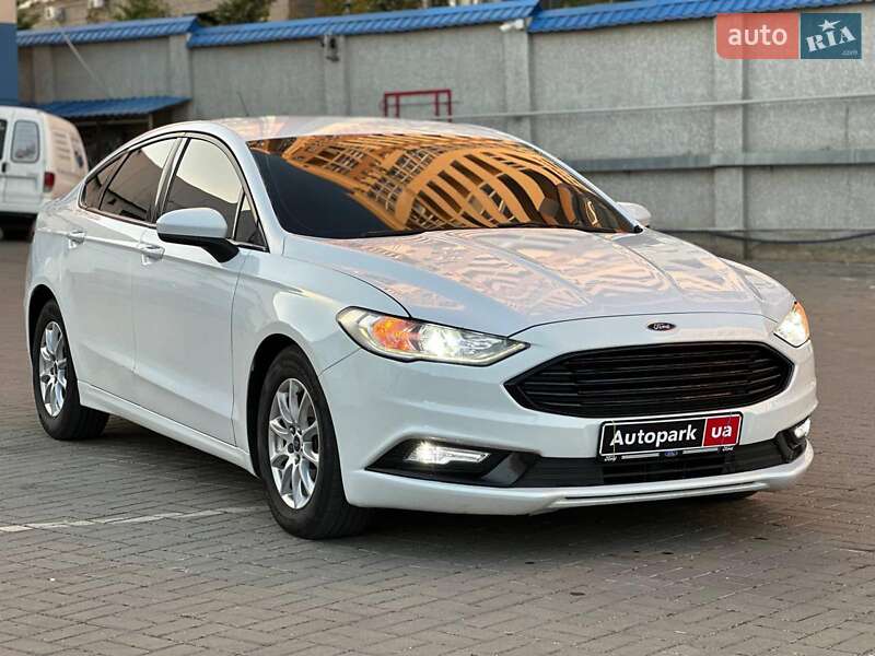 Седан Ford Fusion 2016 в Одесі
