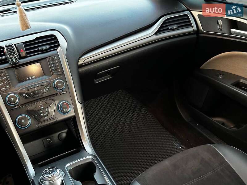 Седан Ford Fusion 2016 в Одессе