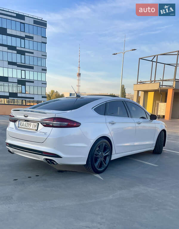 Седан Ford Fusion 2016 в Киеве