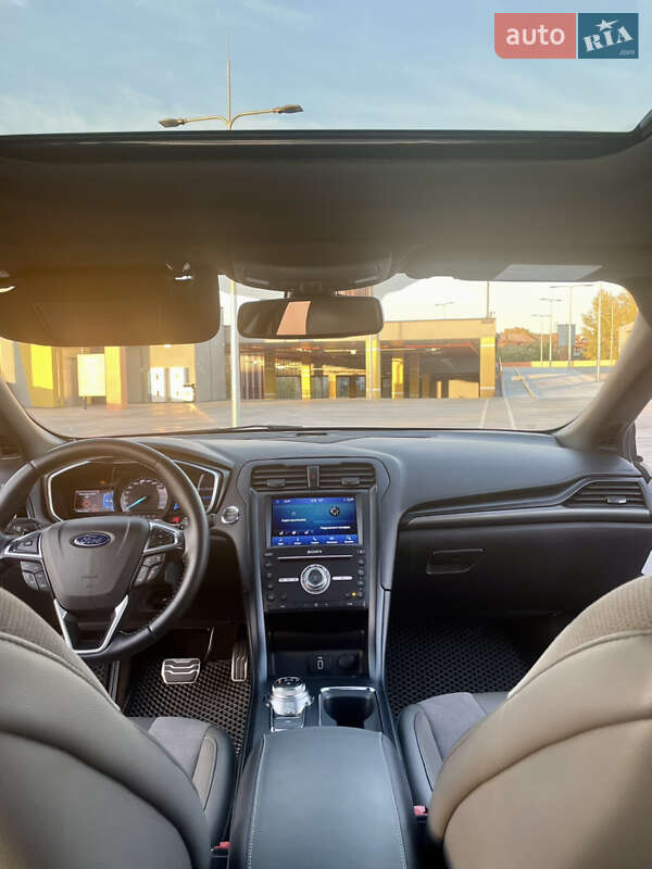 Седан Ford Fusion 2016 в Киеве