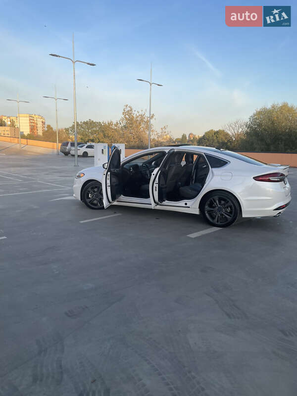 Седан Ford Fusion 2016 в Киеве