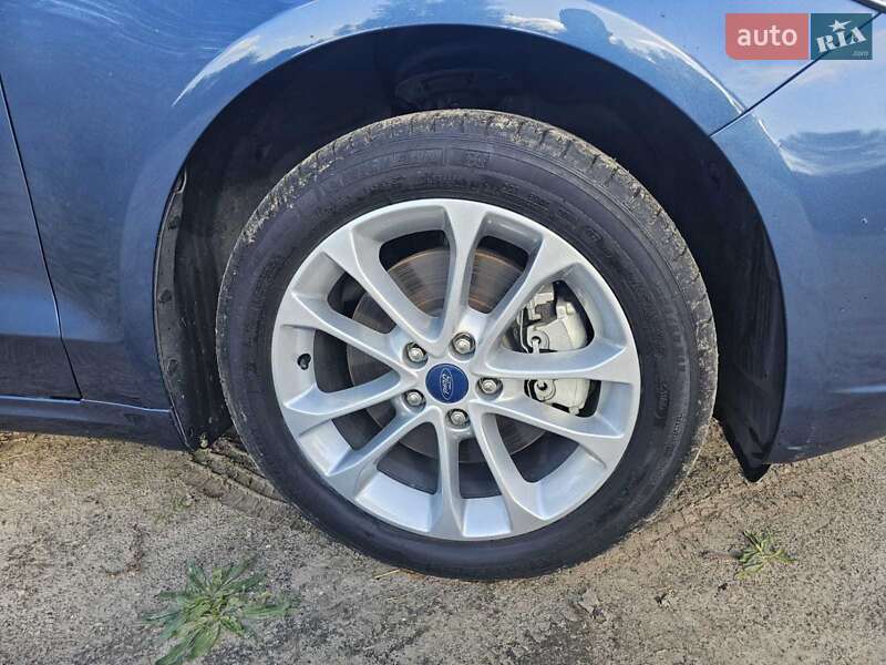 Седан Ford Fusion 2019 в Києві