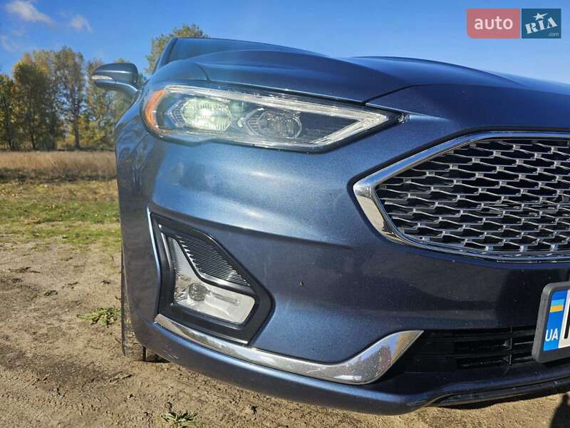 Седан Ford Fusion 2019 в Києві