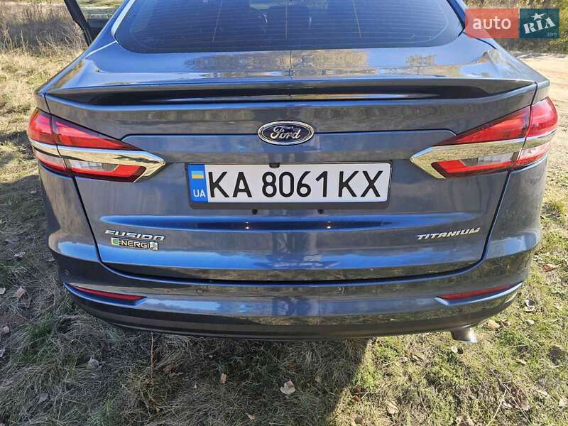 Седан Ford Fusion 2019 в Києві