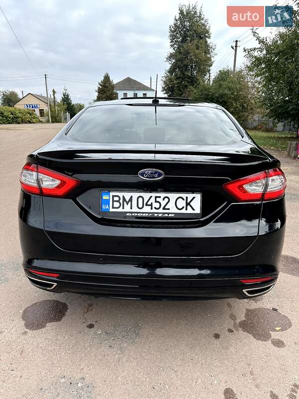 Седан Ford Fusion 2015 в Тростянці