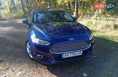 Седан Ford Fusion 2013 в Житомирі