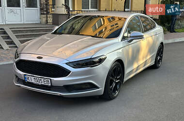 Седан Ford Fusion 2016 в 