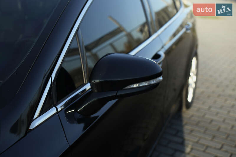 Седан Ford Fusion 2014 в Хмельницькому