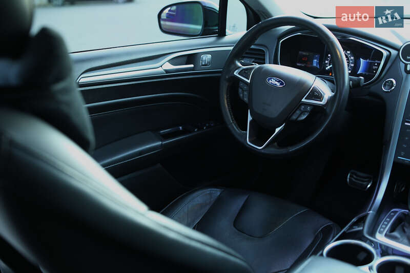 Седан Ford Fusion 2014 в Хмельницькому