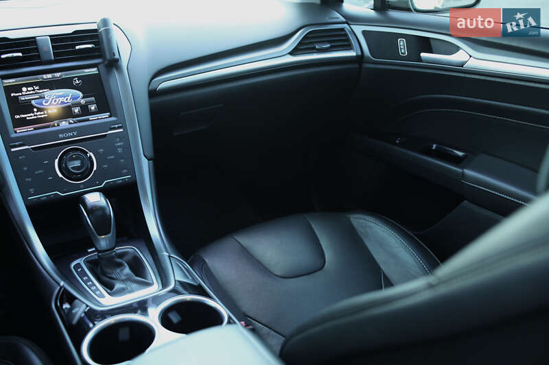 Седан Ford Fusion 2014 в Хмельницькому