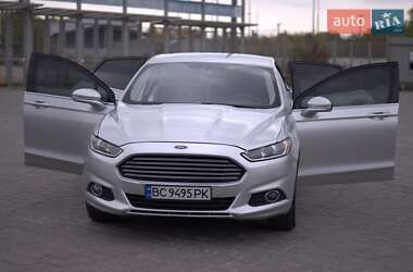 Седан Ford Fusion 2015 в 
