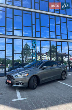 Седан Ford Fusion 2013 в Ровно