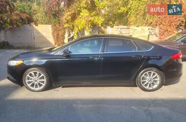 Седан Ford Fusion 2016 в 
