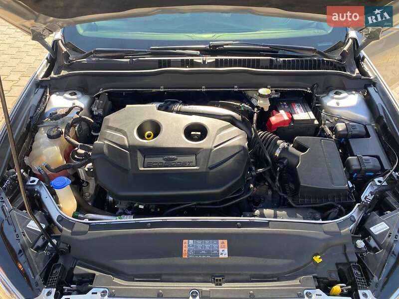 Седан Ford Fusion 2018 в Ізмаїлі