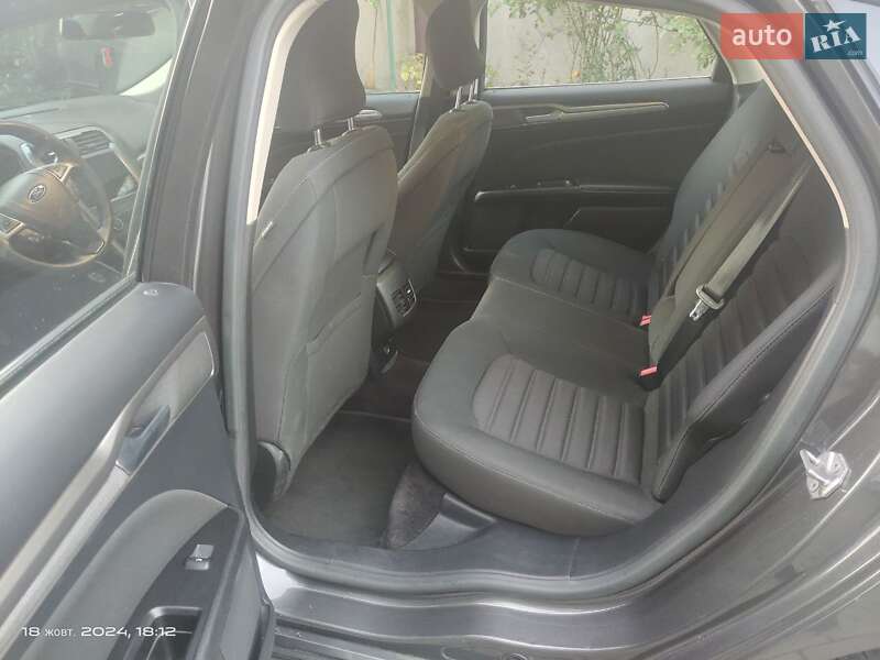 Седан Ford Fusion 2016 в Луцке