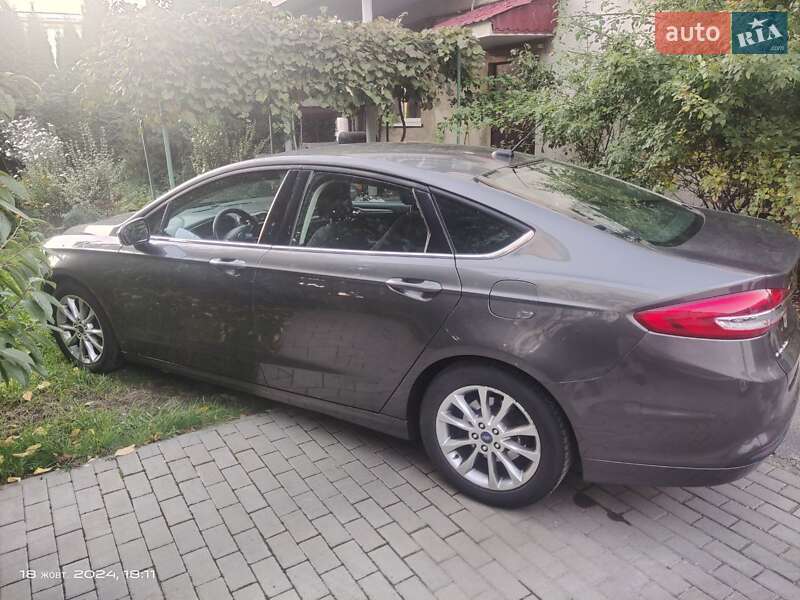 Седан Ford Fusion 2016 в Луцке
