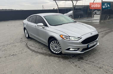 Седан Ford Fusion 2015 в 