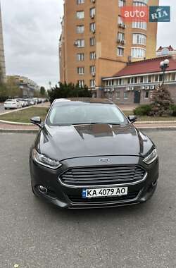 Седан Ford Fusion 2015 в 