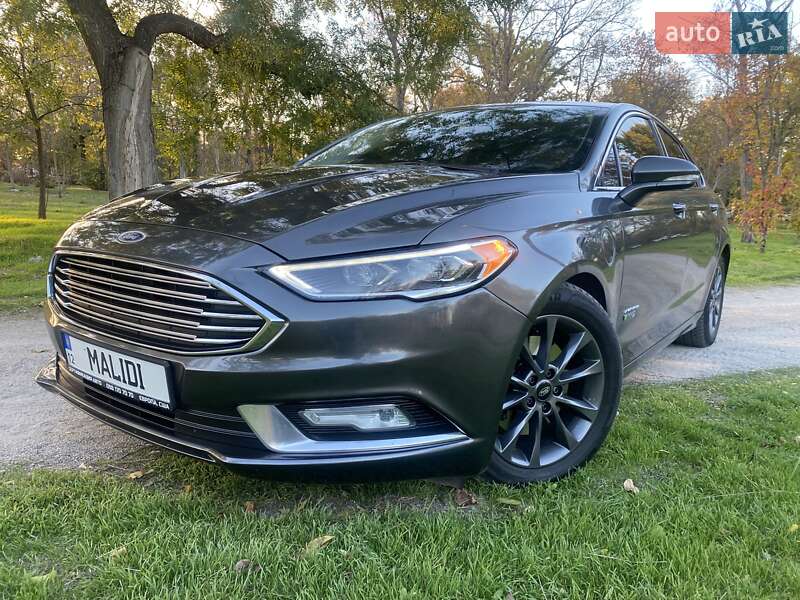 Седан Ford Fusion 2016 в Кропивницком