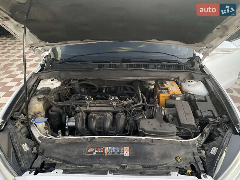 Седан Ford Fusion 2013 в Києві