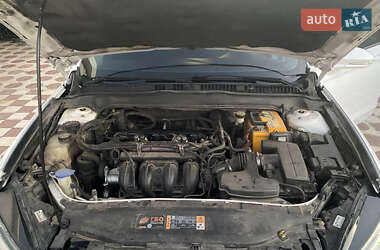 Седан Ford Fusion 2013 в 