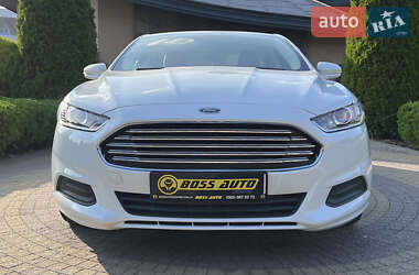 Седан Ford Fusion 2014 в Львові