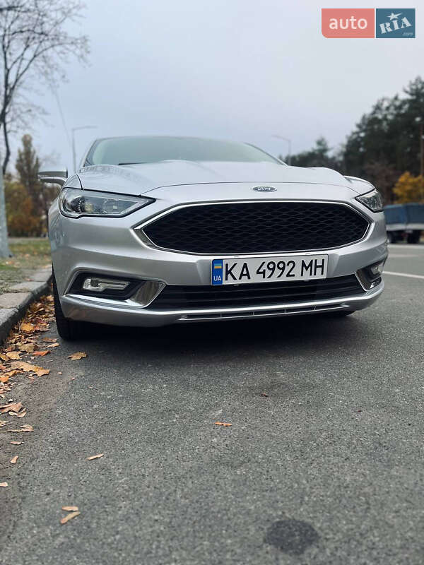 Седан Ford Fusion 2018 в Києві