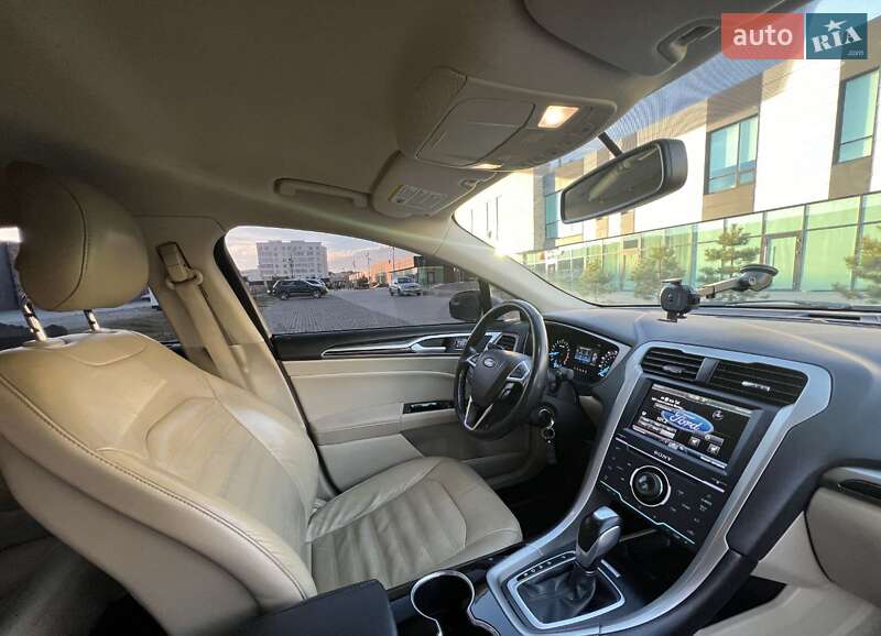 Седан Ford Fusion 2014 в Хмельницькому