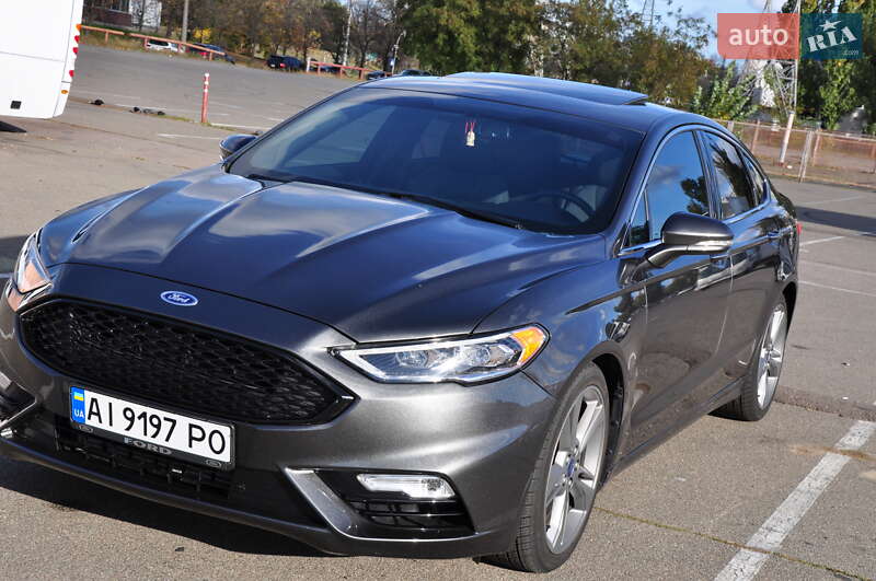 Седан Ford Fusion 2016 в Києві