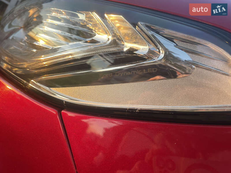 Седан Ford Fusion 2014 в Львове