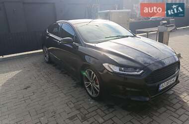 Седан Ford Fusion 2015 в 