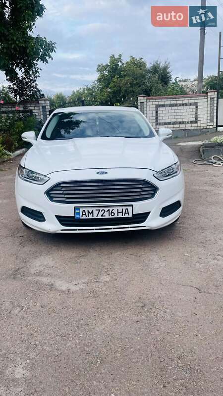 Седан Ford Fusion 2016 в Бердичеві