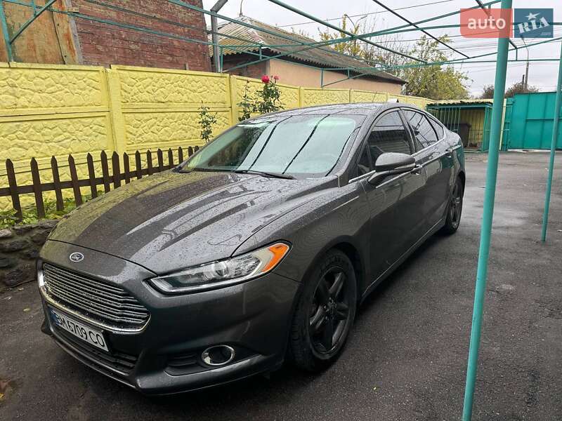 Седан Ford Fusion 2014 в Сумах