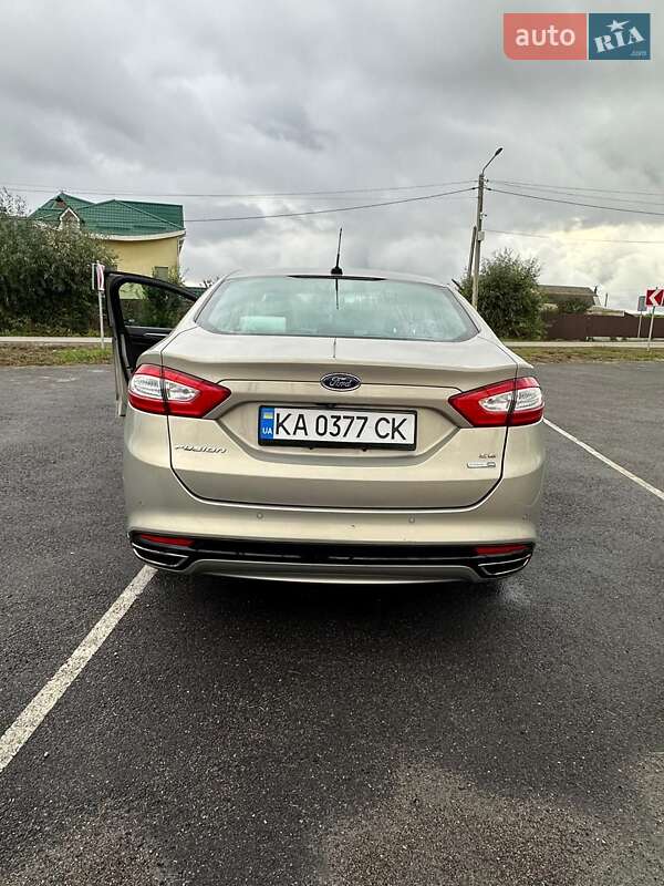 Седан Ford Fusion 2015 в Киеве