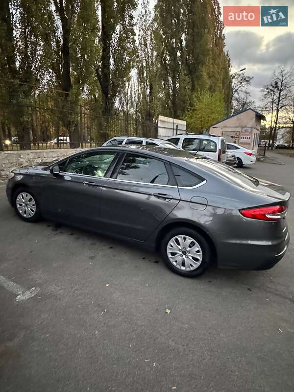 Седан Ford Fusion 2019 в Киеве фото 4 Седан Ford Fusion 2019 в Киеве