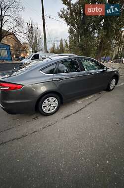 Седан Ford Fusion 2019 в Киеве
