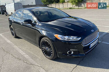 Седан Ford Fusion 2016 в 