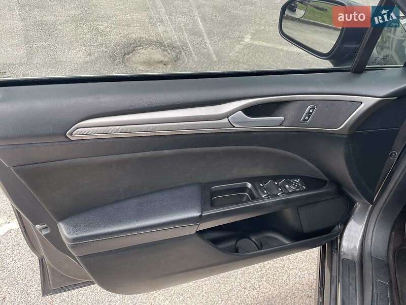 Седан Ford Fusion 2016 в Києві фото 11 Седан Ford Fusion 2016 в Києві