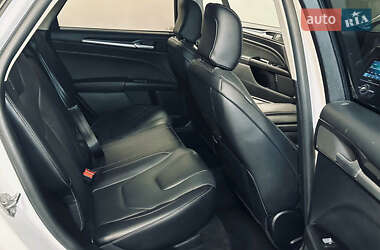 Седан Ford Fusion 2020 в 