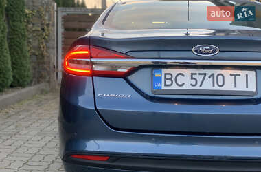 Седан Ford Fusion 2018 в Стрые